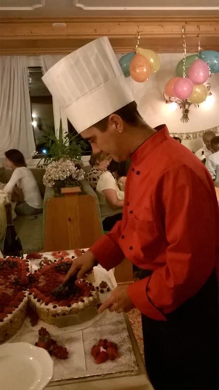 Hotel Olympia Мольвено Екстер'єр фото